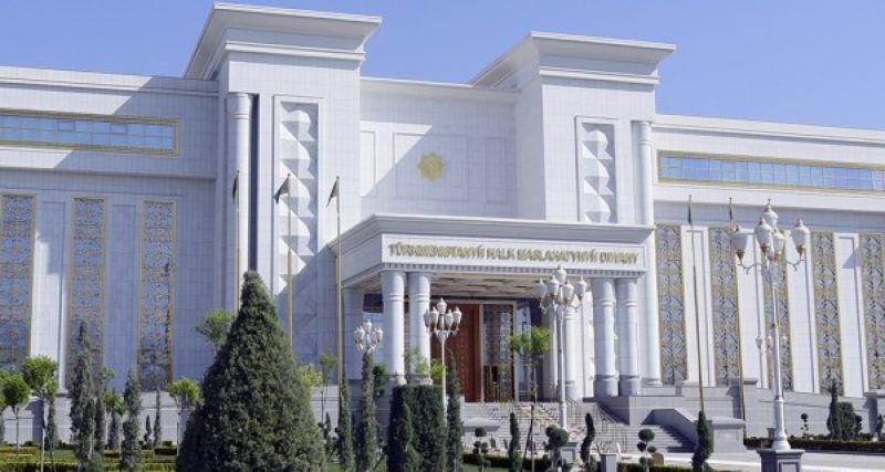 دیدار رئیس هالک مصلحتی ترکمنستان با مدیر نمایندگی بانک توسعه آسیایی در شهر آرکاداغ