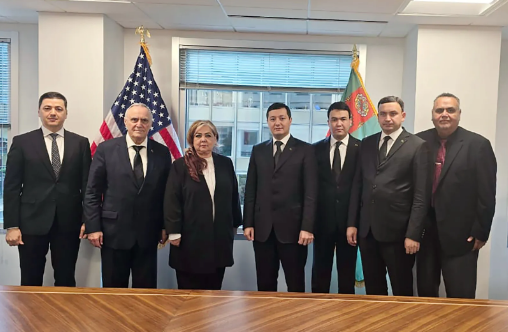 ترکمنستان و ایالات متحده در مورد اصلاحات آموزشی و آموزش پرسنل گفتگو کردند