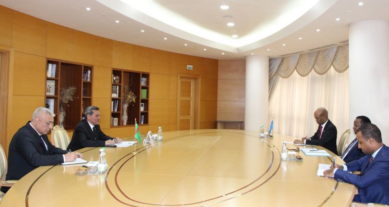 گفتگوهای وزیران امور خارجه ترکمنستان و سومالی درباره چشم‌ انداز همکاری‌ها